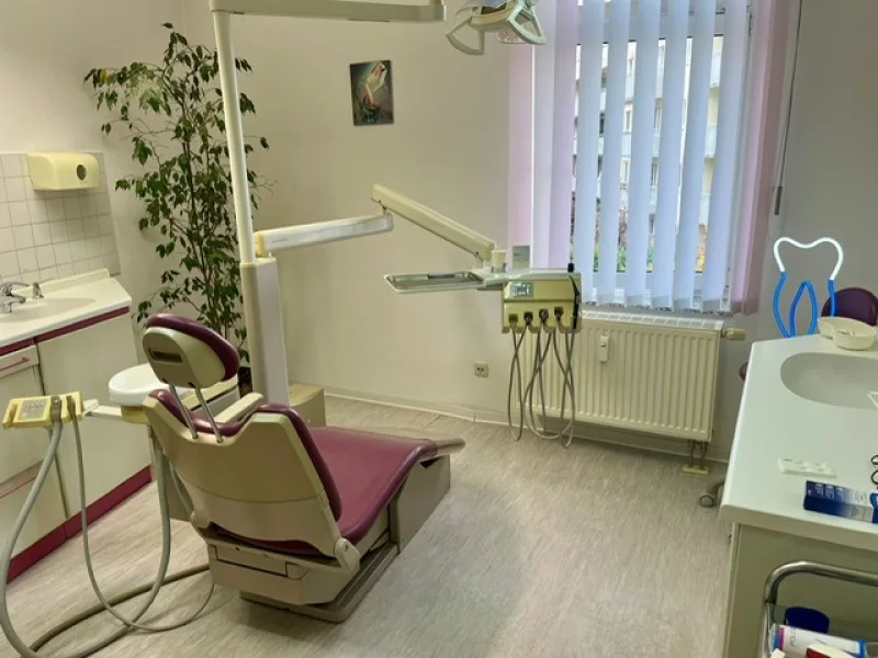 Behandlungszimmer 1 -  medizinische Einrichtung nicht mehr vorhanden