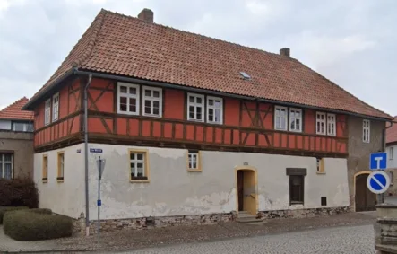 Straßenseite - Haus kaufen in Meisdorf - Altes Rathaus – modernisiert und mit viel Geschichte