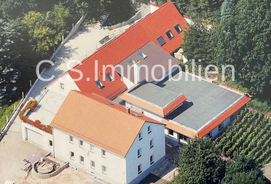 5722_Luftbild - Haus kaufen in Meißen - PROVISIONSFREI!!   Großes Anwesen mit Wohnen, Gewerbe, Schwimmbad und eigenem Wald in Meißen