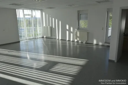 Schulungsraum - Büro/Praxis mieten in Rodewisch - Moderner Schulungsraum mit Dachterrasse und herrlichem Ausblick zu vermieten!