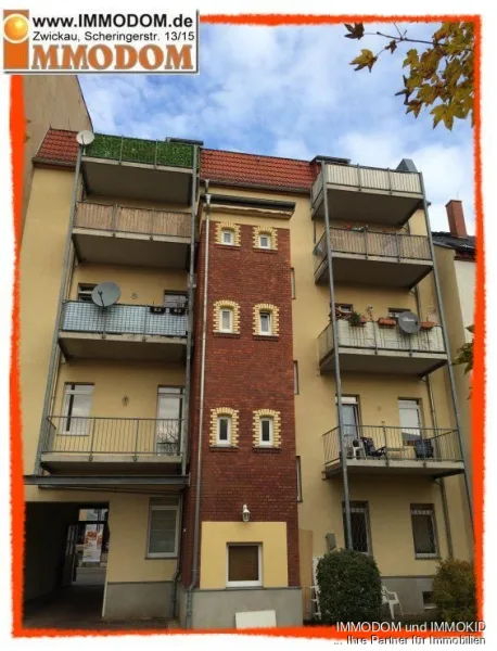 Balkonseite - Wohnung mieten in Zwickau - 2-Zimmer-Wohnung mit BALKON und LAMINAT zu vermieten!