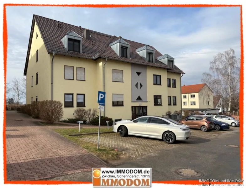 Hausansicht - Zinshaus/Renditeobjekt kaufen in Werdau/ Steinpleis - Kapitalanlage 3-Zimmer-Eigentumswohnung mit BALKON und PKW-Stellplatz zu verkaufen!