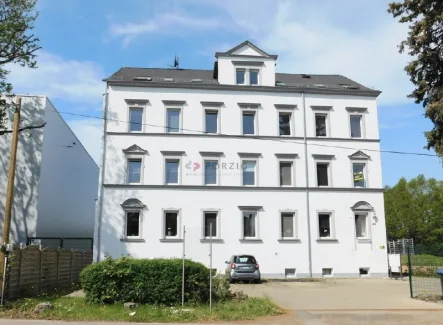 Hausansicht - Wohnung mieten in Chemnitz - 2-Raum-Traum - frisch saniert - riesiger Balkon