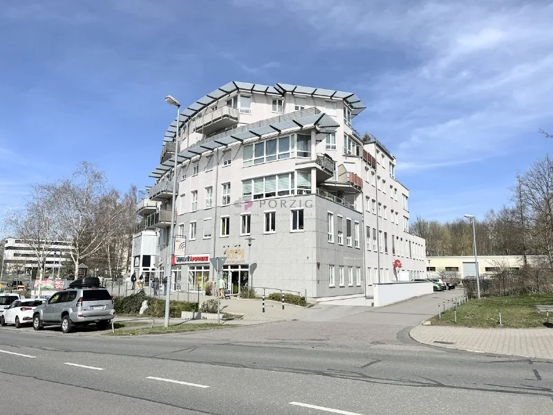 Außenansicht - Büro/Praxis mieten in Chemnitz - Großzüzige Büro-/ Praxisfläche in belebter Umgebung