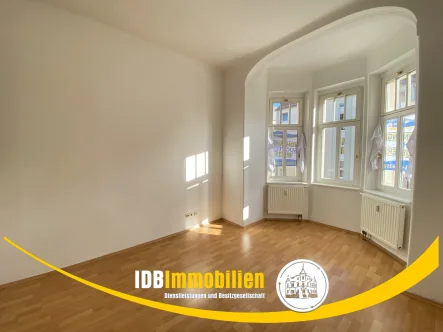 Wohnen 2 - Wohnung mieten in Freital - Große 4-Raumwohnung mit Balkon