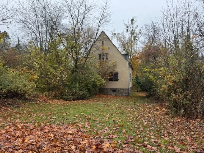 Ansicht vorn - Haus kaufen in Machern - Machern: Ein Juwel direkt am Schlosspark