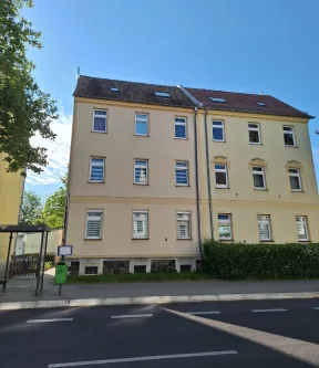 Hausansicht Straßenseite - Zinshaus/Renditeobjekt kaufen in Markranstädt - Interessantes Anlageobjekt in guter Lage in der Sportstadt Markranstädt