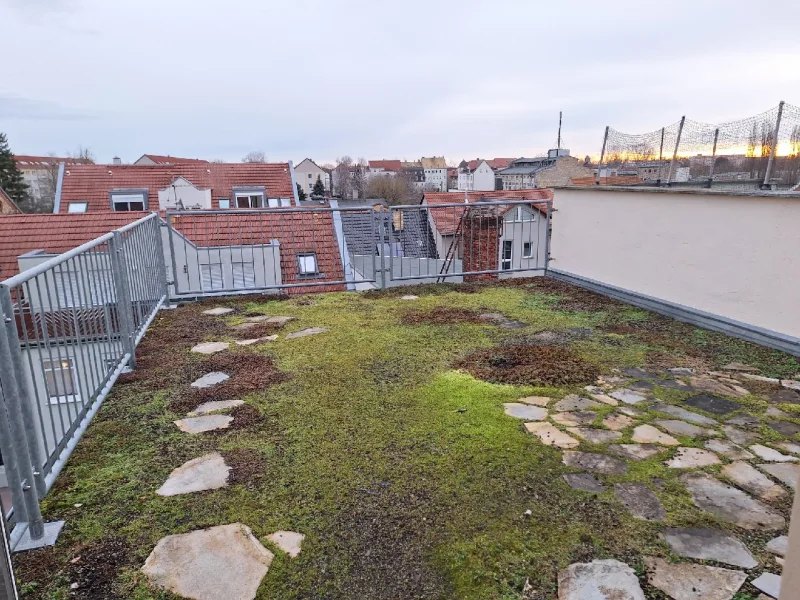 Dachterrasse - Wohnung mieten in Schkeuditz - 4-R-Etagen-Maissonette-Wohnung in ruhiger City- Lage von Schkeuditz