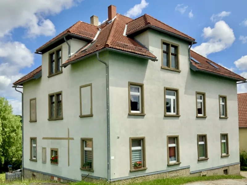 Ansicht Straßenseite - Haus kaufen in Sebnitz - Mehrfamilienhaus in der Seidenblumenstadt