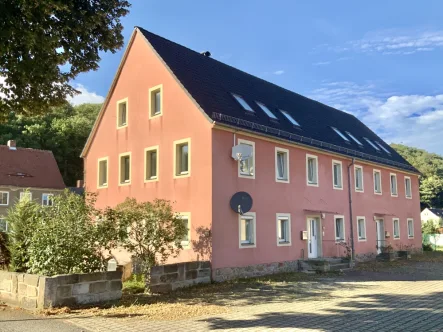 Ansicht von Südosten - Haus kaufen in Dippoldiswalde / Ulberndorf - Solides Mehrgenerationenhaus als Ihre neue Familienidylle