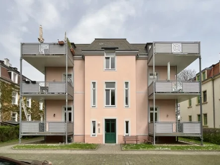 Ansicht vom Innenhof - Wohnung kaufen in Heidenau - Eigennutzung oder Vermietung - hier haben Sie die Wahl