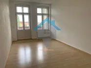 Zimmer mit Zugang auf Balkon Re 20