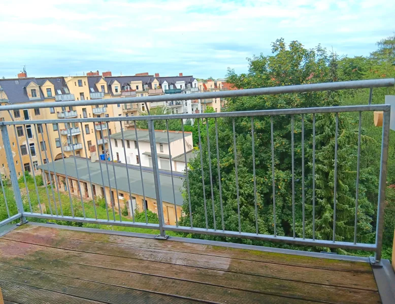 20240716_110912 - Wohnung mieten in Görlitz - Gemütliche 4 Raumwohnung mit hofseitigen Balkon in der Südstadt zu vermieten