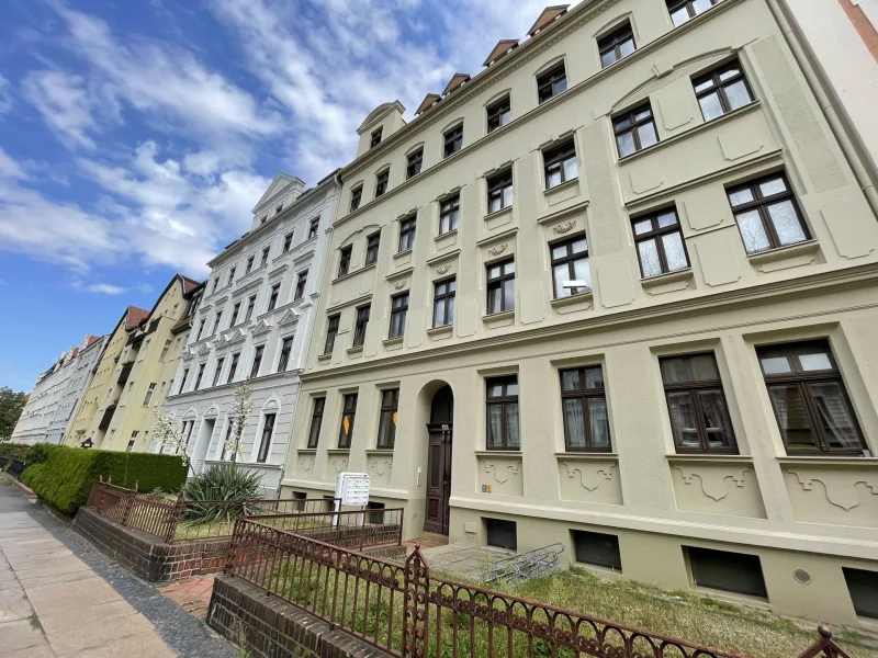 Hausansicht - Haus kaufen in Görlitz - Vermietetes Mehrfamilienhaus in Görlitzer Südstadt zu erwerben