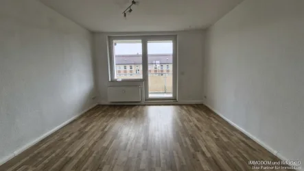 Wohnen - Wohnung mieten in Wilkau-Haßlau - Etagenwohnung mit Balkon in guter Wohnlage zu vermieten!