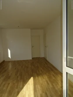 Wohnzimmer - Wohnung mieten in Grünhain-Beierfeld - RUHIGE LAGE FÜR KLEINE FAMILIE! 3-Raumwohnung