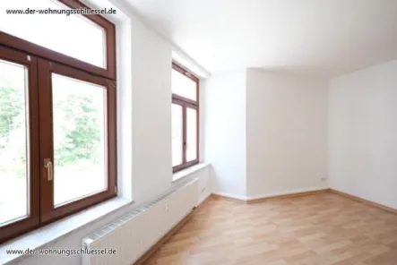 Wohnzimmer - Wohnung mieten in Annaberg-Buchholz / OT Annaberg - Attraktiv geschnittene 2-Raum-Whg in Annaberg !!!