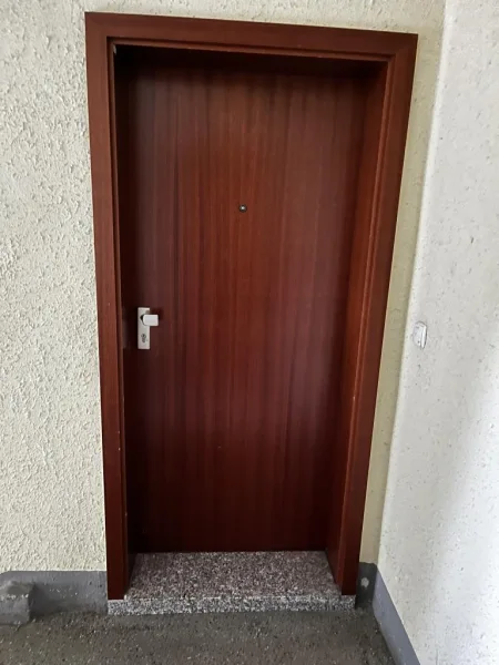 Wohnungseingangstür