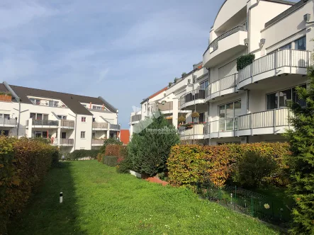 Außenansicht - Wohnung kaufen in Leipzig - Wunderschöne 2Raumwohnung mit Terrasse/ Garten! Barrierefrei! 