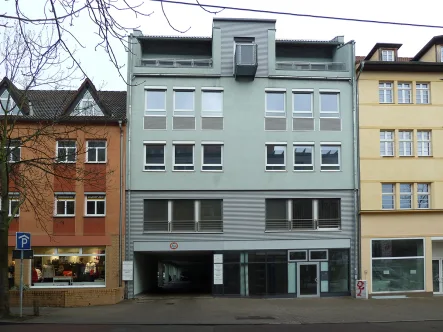 Objektansicht - Büro/Praxis kaufen in Merseburg - Wertstabile Kapitalanlage mit ca. 7% Rendite - vermietete Büroeinheit mit Terrasse in zentraler Lage