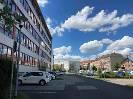 Außenansicht - Halle/Lager/Produktion mieten in Leipzig - Moderne, funktionelle Büro-, Produktions- bzw. Lagerfläche! Individuell einteilbar! Parkplätze!