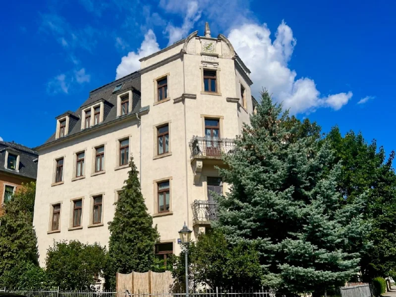 Objektansicht - Wohnung kaufen in Dresden - VERMIETETE 3-RAUM WOHNUNG IN SANIERTEM ALTBAU