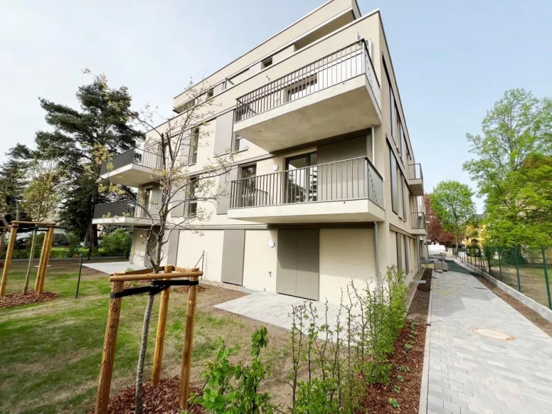 Blick zur Wohnung - Wohnung kaufen in Dresden - ERSTBEZUG HELLE 4-RAUM-WOHNUNG IN STREHLEN