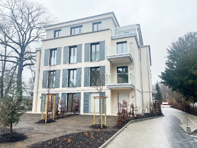 Objektansicht - Wohnung mieten in Dresden - RUHIGE 4-RAUM WOHNUNG MIT TERRASSE + GARTEN