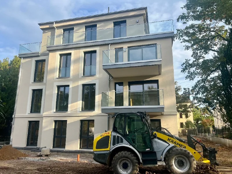 Objektansicht - Wohnung mieten in Dresden - RUHIGE 2-RAUM WOHNUNG MIT BALKON