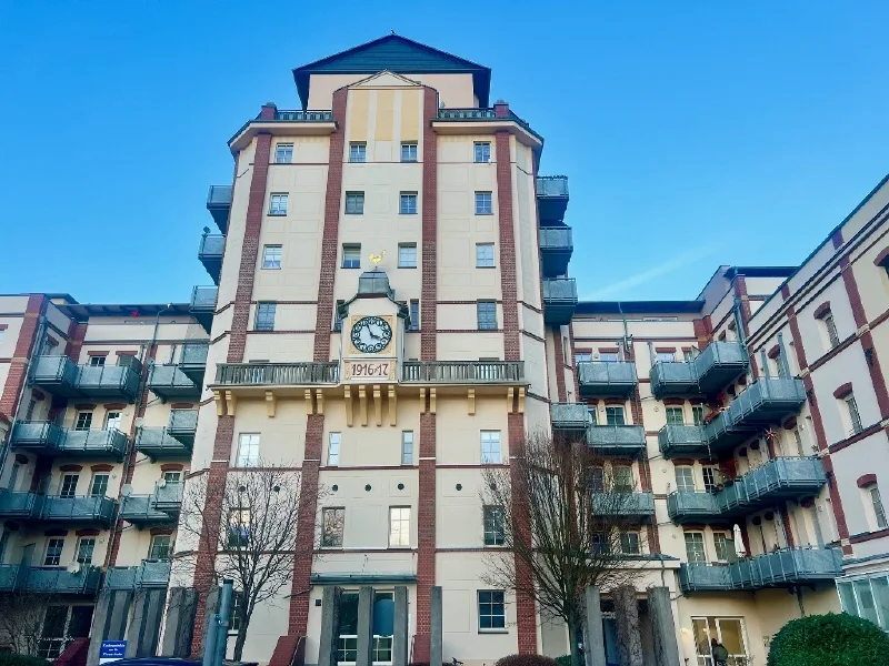 Objektansicht - Wohnung mieten in Freital - GEMÜTLICHE 2,5-RAUM WOHNUNG MIT BALKON