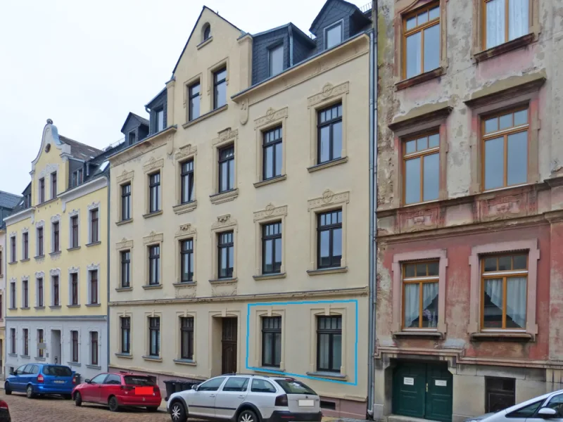 Hausansicht - Wohnung kaufen in Werdau - Diese kleine Wohnung bringt Ihnen eine gute Rendite
