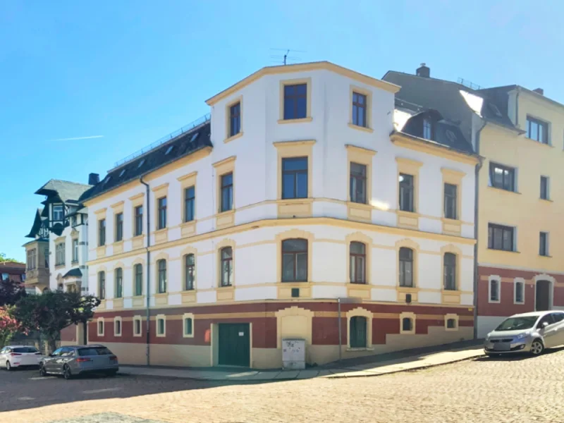 Hausansicht - Haus kaufen in Crimmitschau - Ein Handwerkerprojekt im Villenviertel