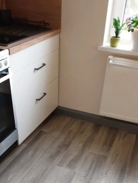 Küche mit neuem Fußbodenbelag
