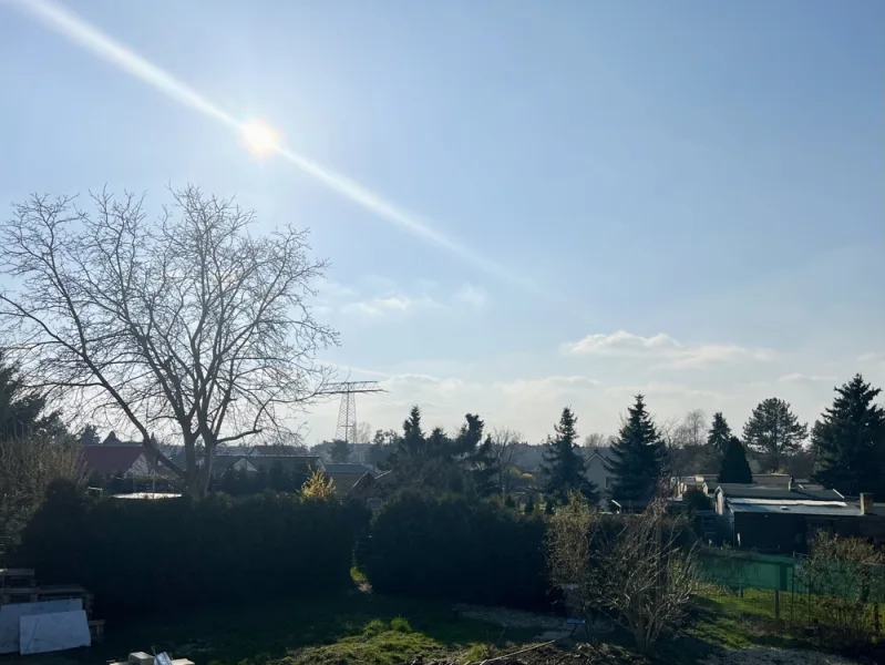 Blick von der Terrasse - Haus kaufen in Leipzig / Lindenthal - Fantastischer Ausblick von der Terrasse