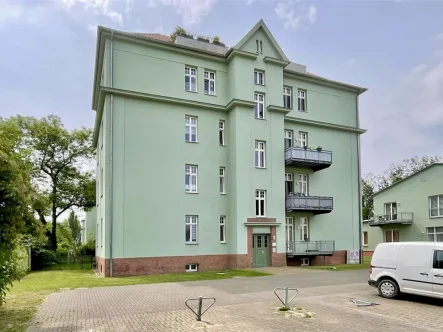 Ansicht Wohngebäude - Wohnung kaufen in Magdeburg / Stadtfeld West - Attraktive Kapitalanlage in historischer Wohngegend