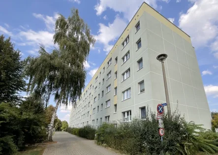 Außenansicht - Wohnung kaufen in Magdeburg / Stadtfeld West - 3-Zimmer Apartment in Stadtfeld West mit PKW-Stellplatz