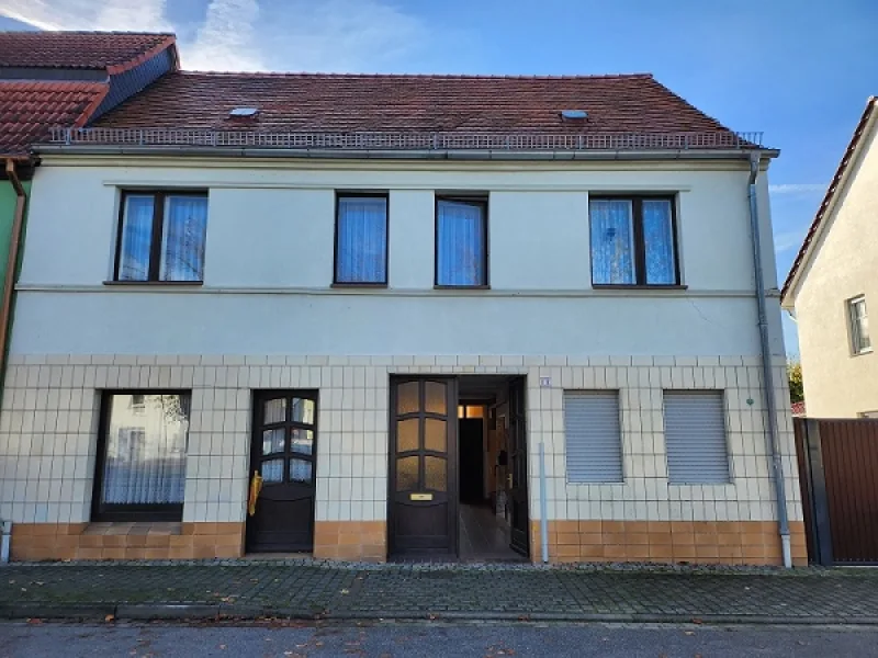 Hausansicht - Haus kaufen in Gommern - HANDWERKERHAUS IN ZENTRALER LAGE MIT VIEL POTENZIAL