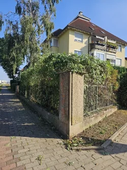 Hausansicht  - Wohnung kaufen in Groß Santersleben  - EIGENTUMSWOHNUNG MIT GARTEN