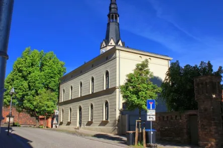  - Wohnung mieten in Sangerhausen - 2- Raumwohnung mit Balkon in Sangerhausen, Riestedter Straße 