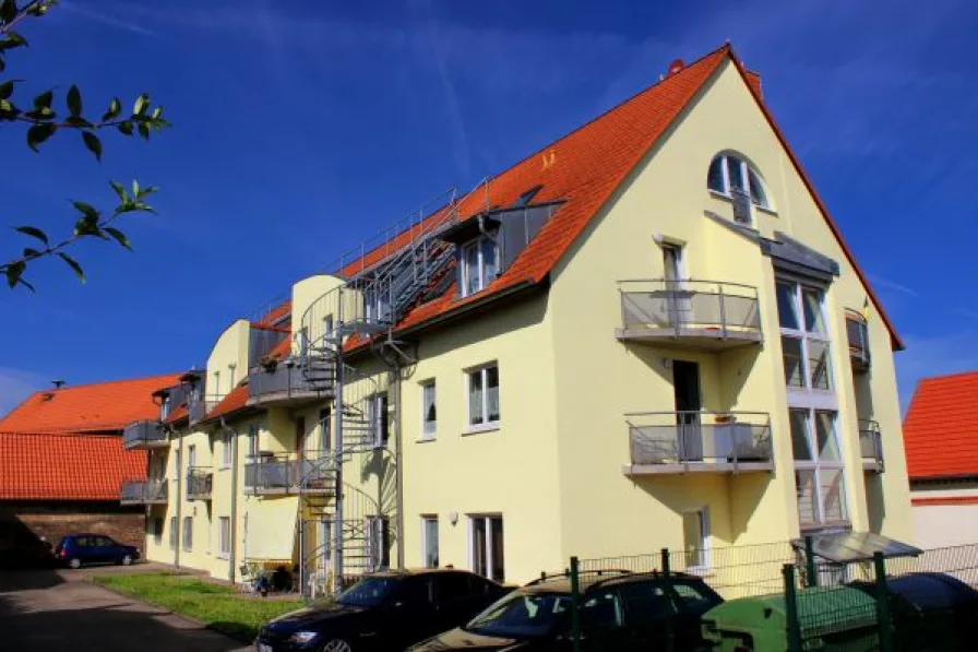  - Wohnung mieten in Sangerhausen - 1-Raumwohnung mit Balkon in Sangerhausen, Lengefelder Tal