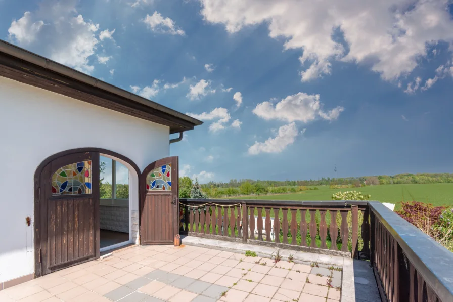 Terrasse - Haus kaufen in Probstheida - IHR RÜCKZUGSORT IM GRÜNEN // Ihre neues Zuhause mit atemberaubendem Ausblick erwartet Sie!