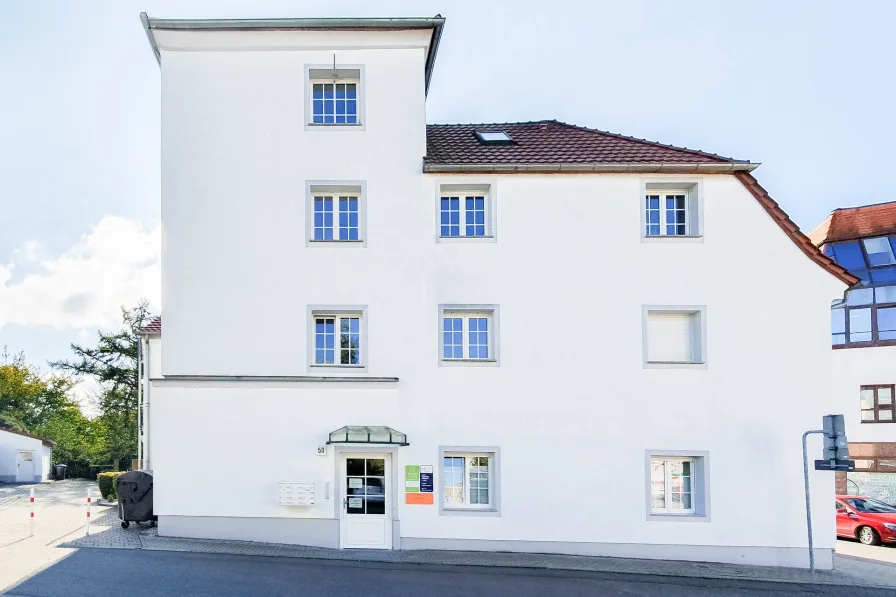 Gebäudeansicht - Büro/Praxis mieten in Borna - 167 m² RAUM FÜR IHREN ERFOLG // Ab 01.01.2025 verfügbare Gewerbeeinheit in Borna