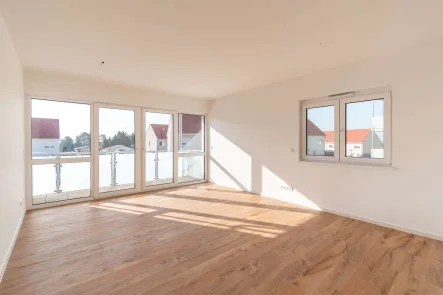 Wohnzimmer - Wohnung mieten in Schkeuditz - ERSTBEZUG MIT VIEL KOMFORT // 2-Raum-Wohnung mit Balkon und Stellplatz in malerischer Wohnlage