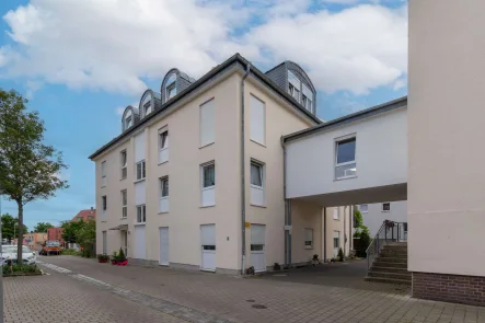 Gebäudeansicht - Wohnung kaufen in Leipzig - IHR INVESTMENT AM VOLKSPARK KLEINZSCHOCHER / Traumhafte Wohnung mit großer Dachterrasse & Stellplatz