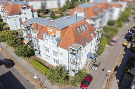 Hausansicht, Robinienweg 6 - Zinshaus/Renditeobjekt kaufen in Leipzig - VOLLVERMIETUNG UND TOP-RENDITE // Immobilienpaket mit 10 Wohneinheiten in Leipzig-Wiederitzsch