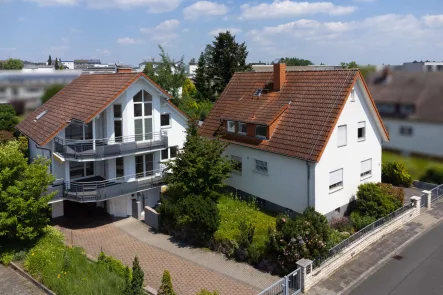 Grundstück - Haus kaufen in Rödermark - WOHNEN UND INVESTIEREN IN PERFEKTION // Immobilienensemble mit zwei Häusern auf einem Grundstück