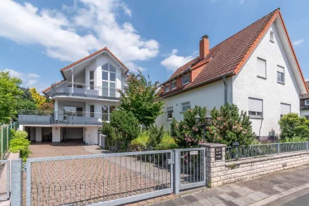 Hausansichten - Haus kaufen in Rödermark - ZWEI HÄUSER, EIN DEAL // Immobilienpaket mit perfekter Synergie von Eigenheim & Kapitalanlage