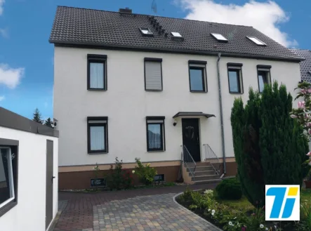 Hausansicht - Haus kaufen in Sülzetal - Mehrgenerationenhaus in Dodendorf
