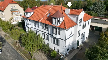 DJI_0405 2 - Haus kaufen in Ballenstedt - Absolut berechenbar! 115 m² vermieten,142 m² selbst nutzen, 1.269 m² Areal+Garten+Pool+200 m² Garage