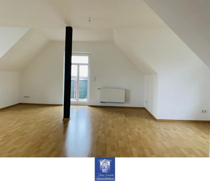 Wohnen - Wohnung mieten in Riesa - Sehenswerte Dachgeschosswohnung mit Balkon und optimaler Raumaufteilung! Lift!